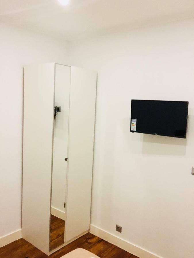 Rua Luciano Cordeiro Bhuiyan Family Host Apartment ลิสบอน ภายนอก รูปภาพ
