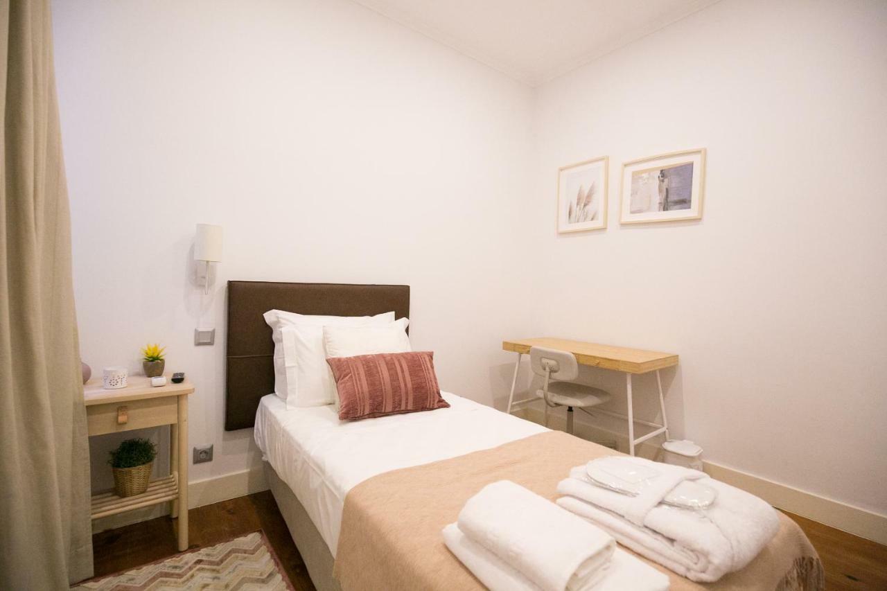 Rua Luciano Cordeiro Bhuiyan Family Host Apartment ลิสบอน ภายนอก รูปภาพ