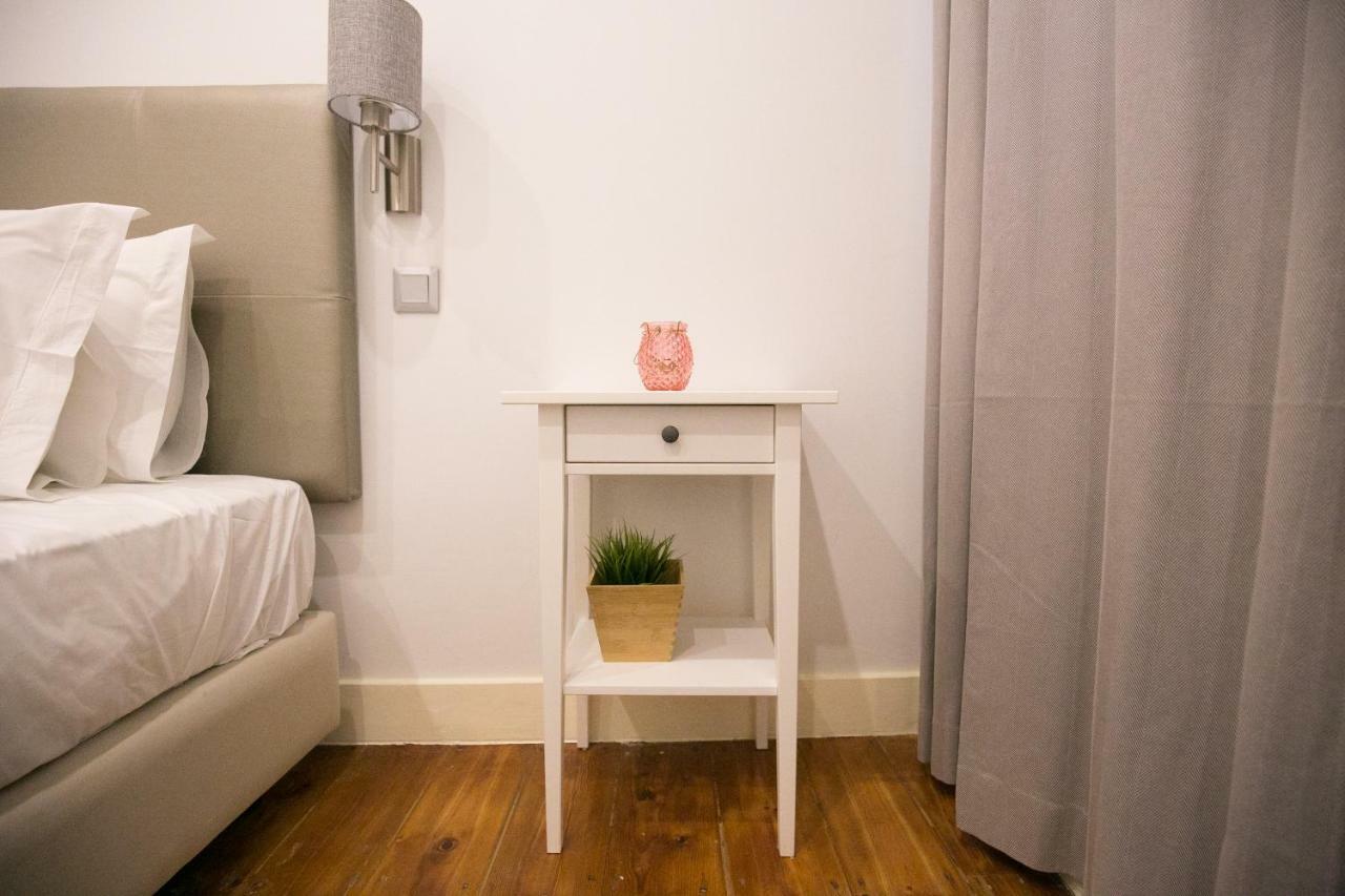Rua Luciano Cordeiro Bhuiyan Family Host Apartment ลิสบอน ภายนอก รูปภาพ