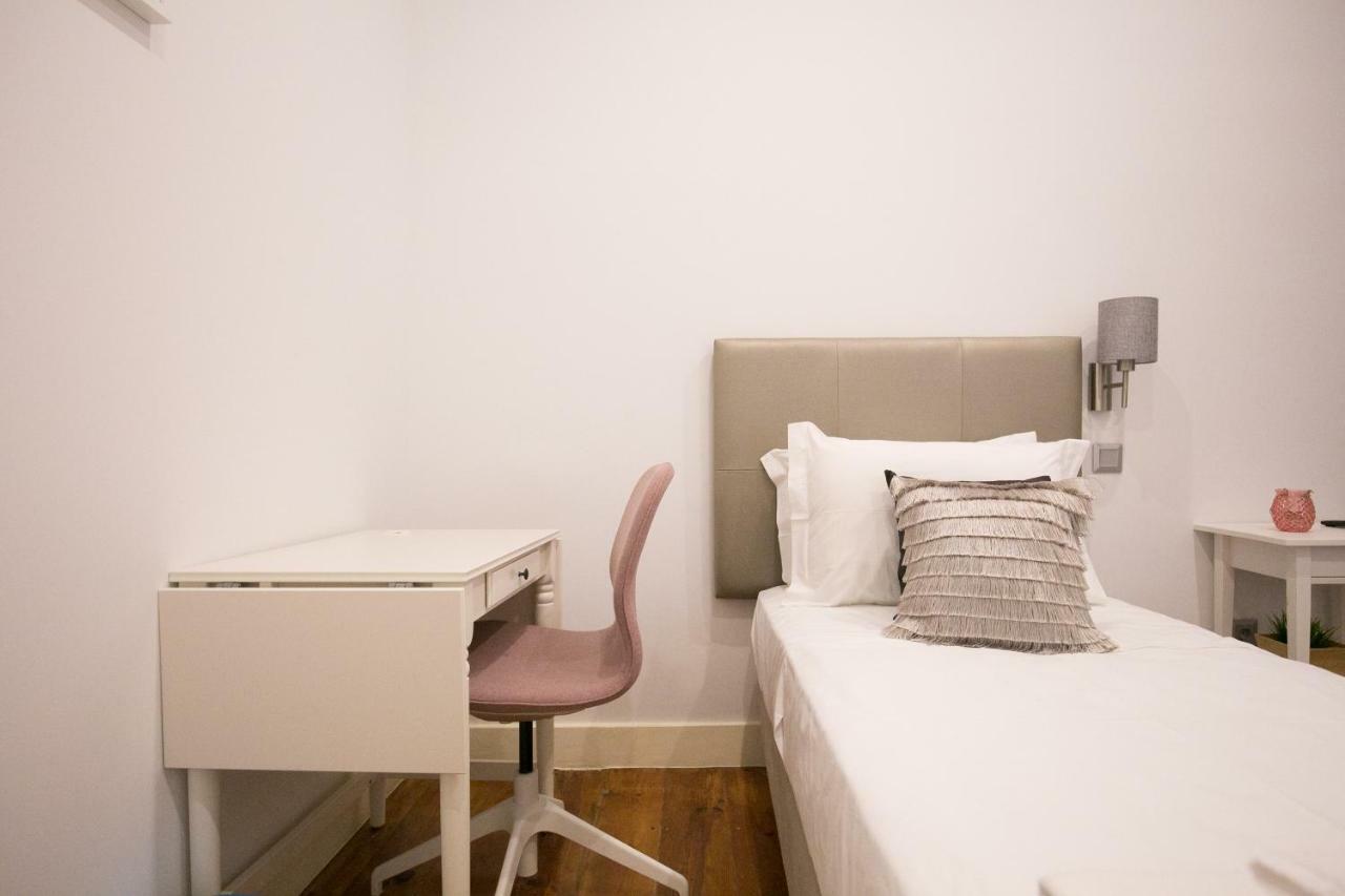 Rua Luciano Cordeiro Bhuiyan Family Host Apartment ลิสบอน ภายนอก รูปภาพ