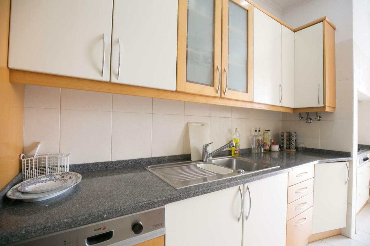 Rua Luciano Cordeiro Bhuiyan Family Host Apartment ลิสบอน ภายนอก รูปภาพ